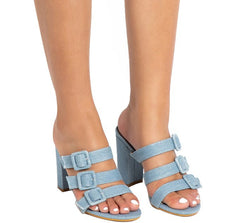 Flip-Flops aus Denim mit quadratischem Absatz und Schnallen