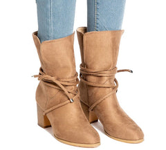 Botas de tacón aterciopeladas de media pantorrilla con lazo cruzado