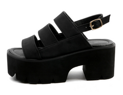 Sandalen mit quadratischem Absatz