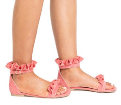 Flache Gladiator-Sandalen mit Rüschen