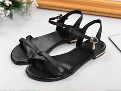 Flache Sandalen aus echtem Leder