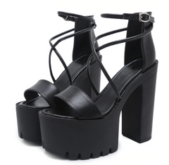 Sandalias de tacón alto con punta abierta