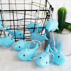 Lichterketten mit Haien