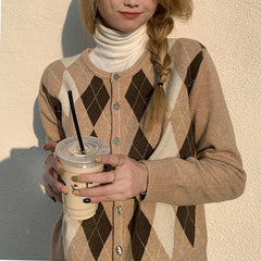 Skippin' School – Argyle-Cardigan mit Blumenmuster