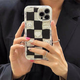 Funda para iPhone con cuadros sonrientes
