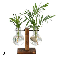 Vintage Laborbechervase