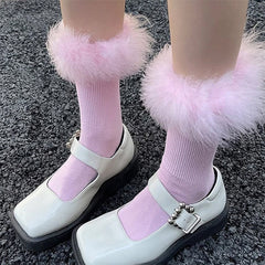Flauschige Socken im Y2K-Stil
