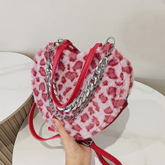 Bolsa de peluche con forma de corazón Y2K