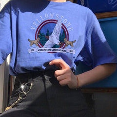 Camiseta con bordado de Yellowstone