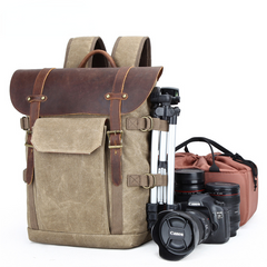 SLR-Kamera im Vintage-Stil aus gewachstem Canvas-Leder