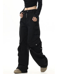Schwarze Cargo-Jeans mit Hashtag-Drama-Print