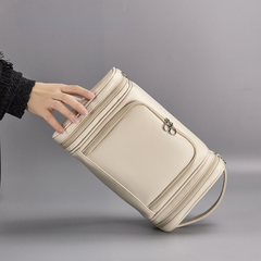 Funktioneller Kulturbeutel aus PU zur Trocken-/Nasstrennung