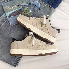 Ästhetische Sneaker für saubere Mädchen