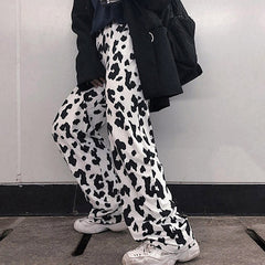 Pantalones con estampado de vaca