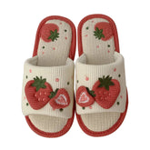 Lindas pantuflas de fresa