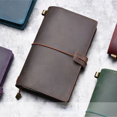 Handgemachtes Tagebuch aus Leder im Vintage-Stil mit auswechselbaren losen Blättern