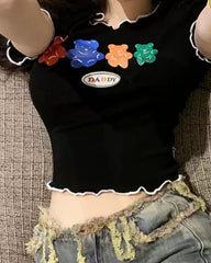 Kurzes T-Shirt mit Gummibärchen-Print