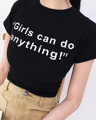 Camiseta corta "Las chicas pueden hacer cualquier cosa"