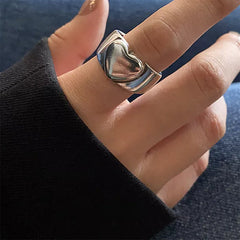 Klobiger Ring mit Herz