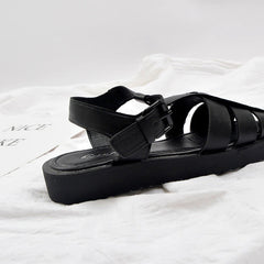 Lässige, atmungsaktive Sandalen