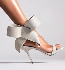 Sandalen mit Stilettoabsatz und Riemchen - Silber