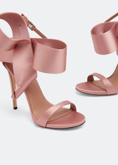 Sandalen mit Schleifenriemen und Stilettoabsatz - Aprikose