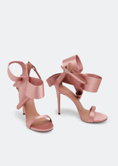 Sandalen mit Schleifenriemen und Stilettoabsatz - Aprikose