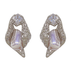 Pendientes de perla pura y coqueta