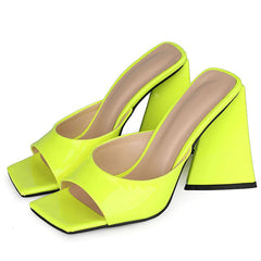 Charlotte Neon-Absätze