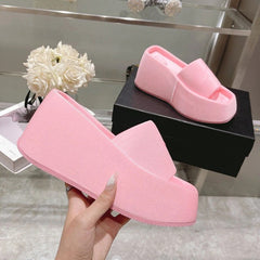 Sandalen mit hohem Plateau