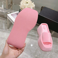 Sandalen mit hohem Plateau