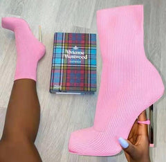 Stretch-Stiefel aus Strick mit Stilettoabsatz und hohem Absatz