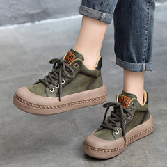 Klassische High-Top-Stiefel aus Leder mit Schnürung