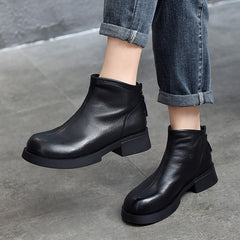 Kurze Lederstiefel im britischen Stil mit Reißverschluss hinten