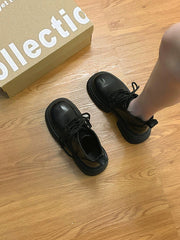 Botas de PU con aumento de altura y cremallera de color sólido