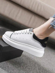 Solid Color Reflective Casual Shoes