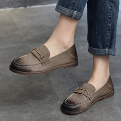 Schuhe aus Leder mit Farbblockierung und runder Zehenpartie im britischen Stil mit niedrigem Absatz