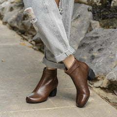 Botines suaves hechos a mano con punta redonda retro en negro y café