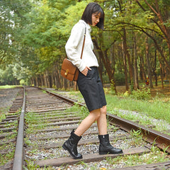 Weite Passform, seitlicher Reißverschluss, halbhohe Stiefel für den Winter, Designer-Schuhe