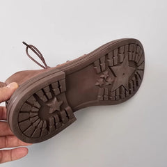 Botines Derby con cordones y punta grande para mujer con forro polar