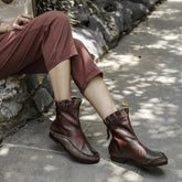 Handgemachte weiche kurze Stiefel Retro runde Spitze für Herbst und Winter Kaffee/Schwarz