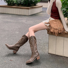 Damen Westernstiefel, Wadenlang, Cowboystiefel mit Kontrastnähten, Weiß/Kaffee