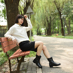 Weite Passform, seitlicher Reißverschluss, halbhohe Stiefel für den Winter, Designer-Schuhe