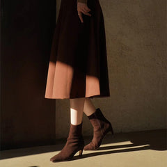 Botines elegantes de tacón medio con elástico de piel de oveja, elegantes y tipo guante.