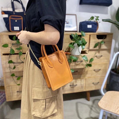 Bolso cuadrado pequeño minimalista de piel de vaca