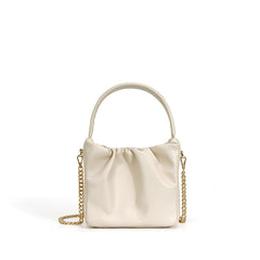 Kleine, quadratische Tasche aus weichem, plissiertem Rindsleder