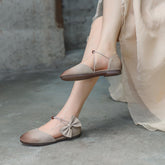 Handgemachte flache Mary Jane Schuhe süße Blumen runde Spitze braun/grau