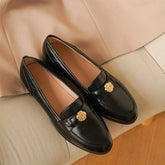 Weiche Pennyloafer mit Kameliendetail
