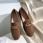 Weiche Loafer mit Kettenglieddetail