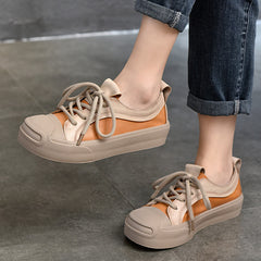 Lässige Schuhe aus Leder mit dicker Sohle und Farbblockierung
